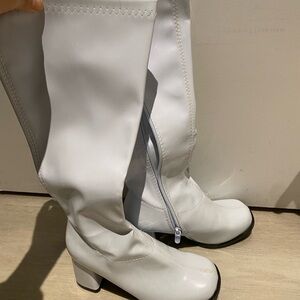 White Knee-High Retro Gogo Boots